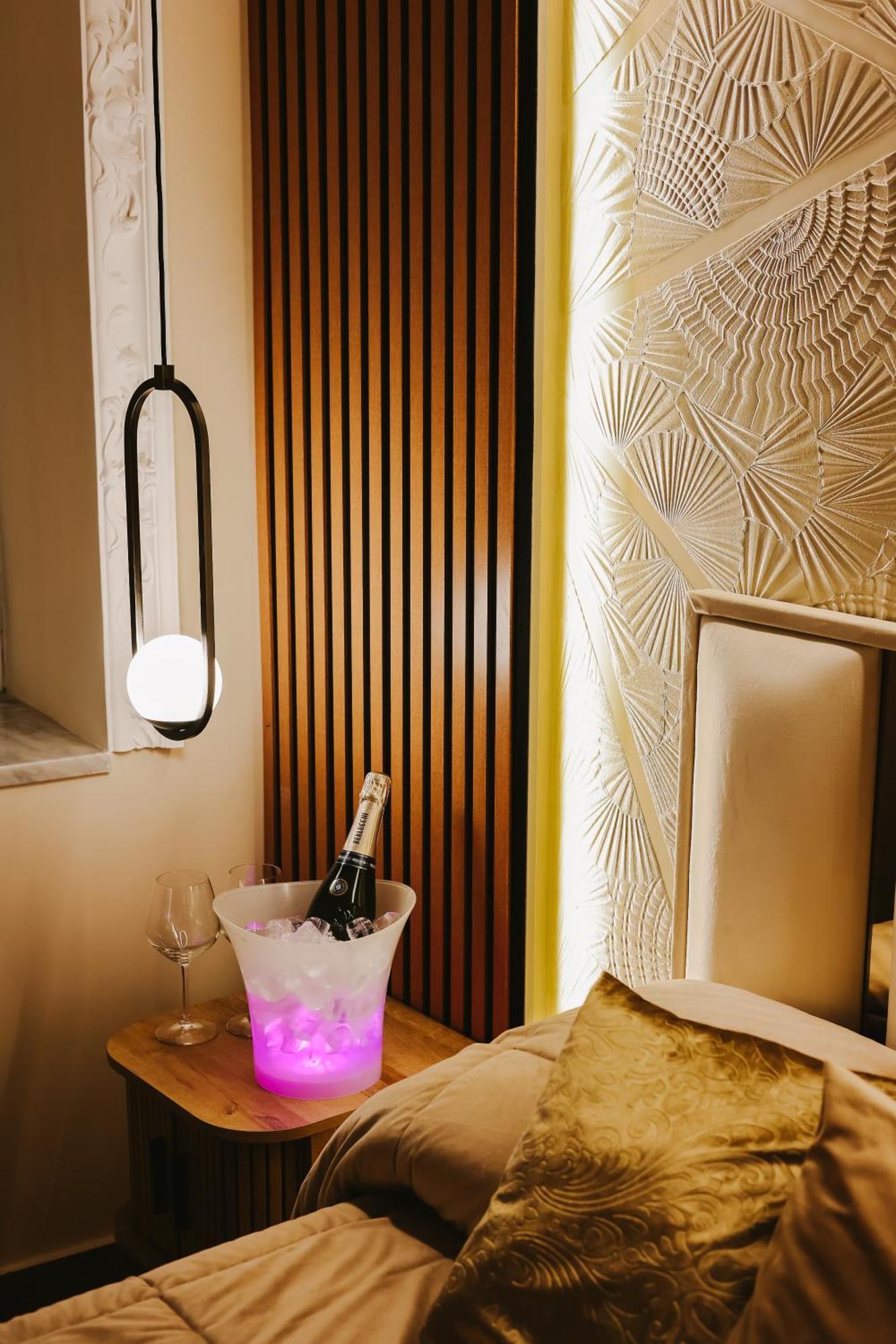 Casamira B&B Napoli Centrale Eksteriør bilde